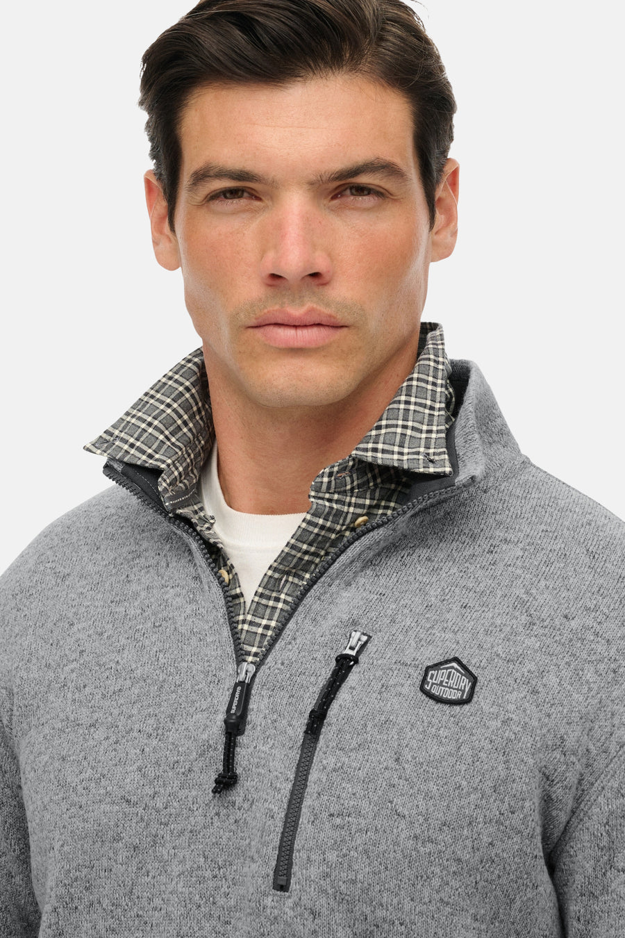 Grijs gemêleerde fleece van SUPERDRY, met zichtbare geruite kraag en zwarte ritssluiting.