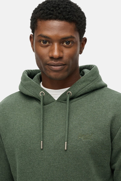 Sweat à capuche vert de SUPERDRY, avec cordon de serrage et logo brodé sur la poitrine.