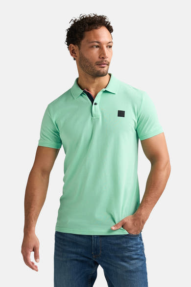 Lichtgroen poloshirt van Petrol Industries®, met kraag en zichtbare knopen.