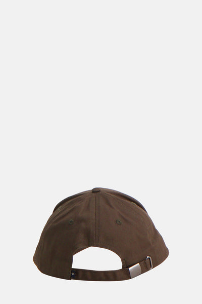 Casquette kaki de Petrol Industries, vue de derrière avec boucle de réglage argentée.