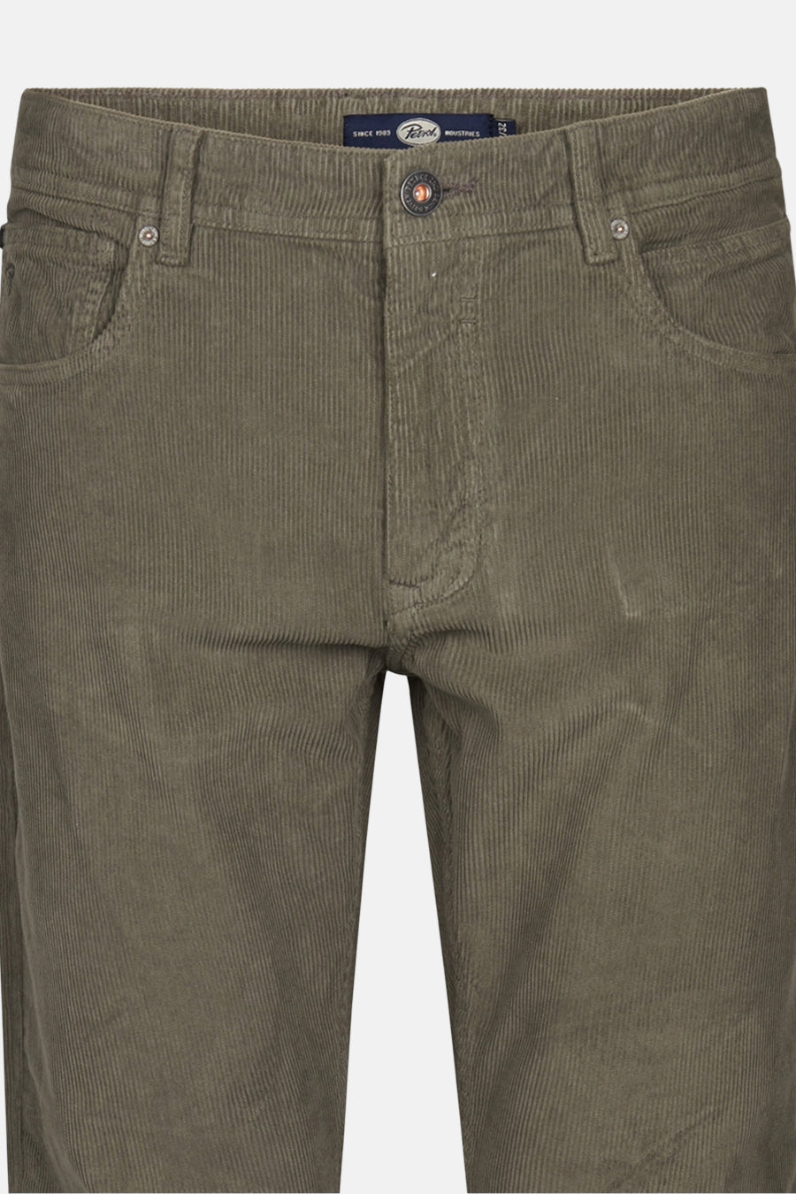 Pantalon de saison en velours côtelé vert de Petrol Industries, avec poches avant et détails de bouton.