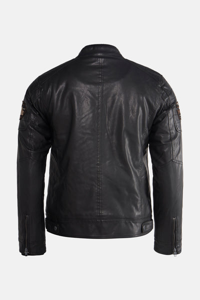 Veste courte noire de Petrol Industries® avec détails de couture et écussons décoratifs, vue de dos.
