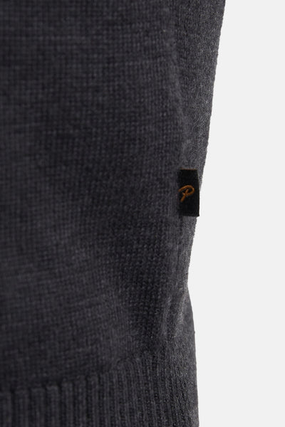 Zwart gilet van Petrol Industries®, in een getextureerd breisel met een discreet label aan de zijkant.