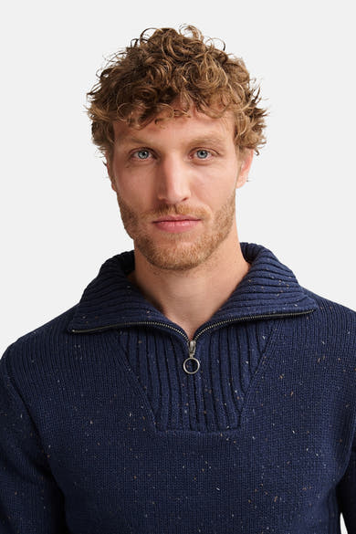 Ronde hals trui van Petrol Industries® in blauw, met dikke textuur gebreid, met gedeeltelijke ritssluiting.