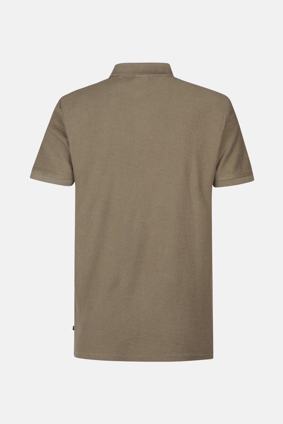 Groen poloshirt met korte mouwen van Petrol Industries, met een discrete pique-textuur en een klassieke pasvorm.