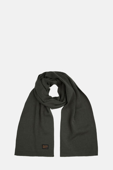 Écharpe vert foncé de Petrol Industries, en tricot côtelé avec étiquette logo ton sur ton.