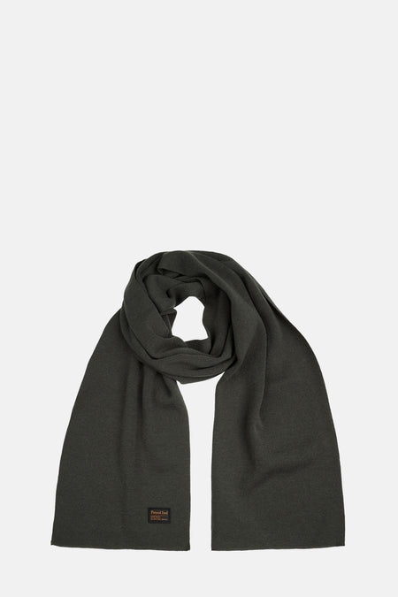 Écharpe vert foncé de Petrol Industries, en tricot côtelé avec étiquette logo ton sur ton.
