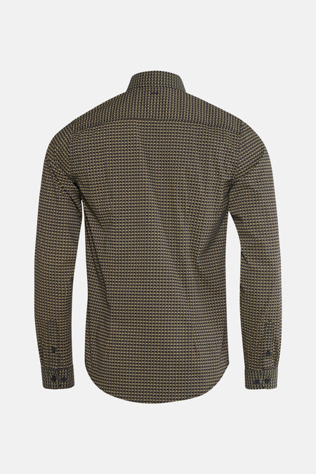 Chemise à manches longues verte de Petrol Industries® avec motif géométrique sur l'ensemble et coupe classique.