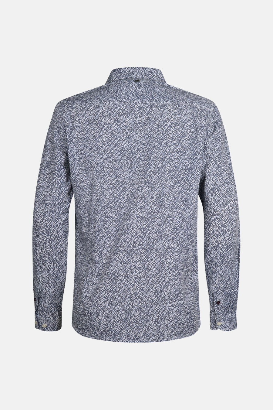 Blauwe blouse met lange mouwen van Petrol Industries met stippenpatroon en knopen aan de manchetten.