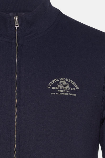 Blauwe bodywarmer van Petrol Industries® met ritssluiting en een bedrukt logo aan de voorkant.