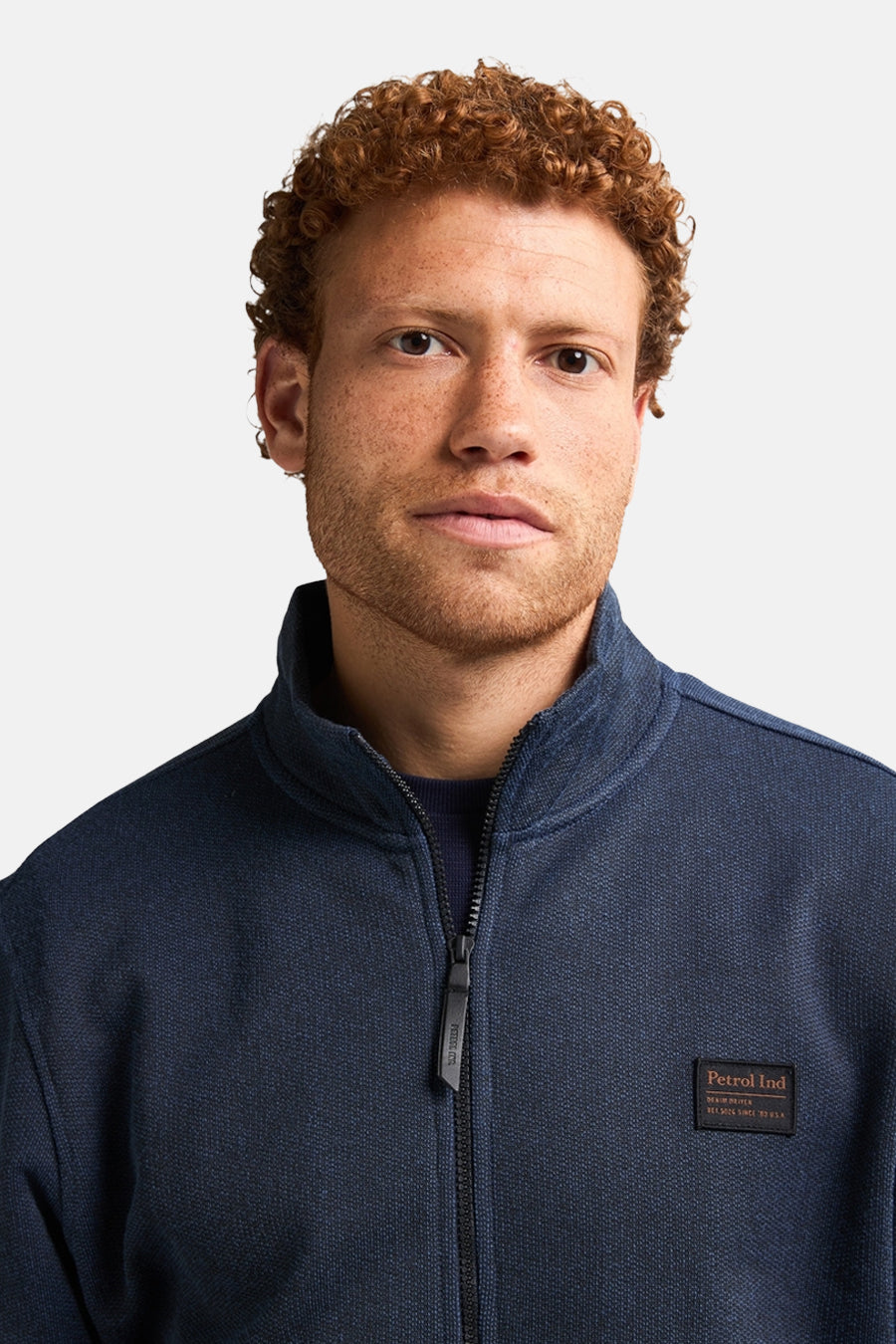 Blauwe bodywarmer van Petrol Industries met ritssluiting en gemêleerde textuur.