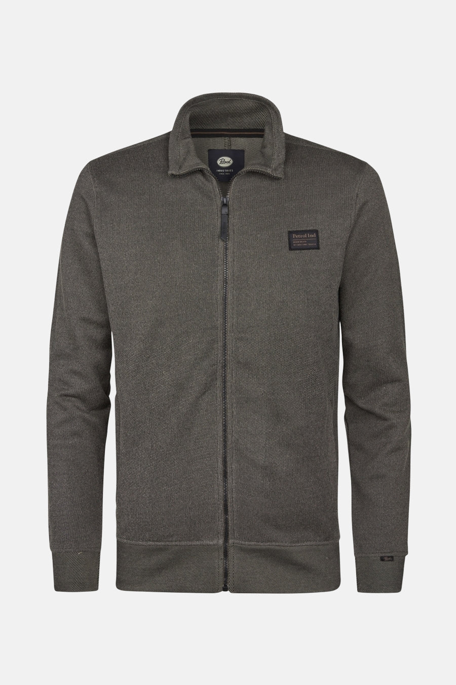 Kaki gilet van Petrol Industries met volledige ritssluiting en discreet logo op de borst.