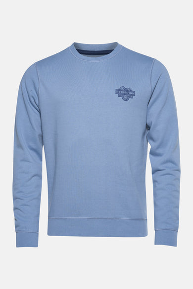 Blauwe sweater met ronde hals van Petrol Industries, met een decoratieve print op de borst.