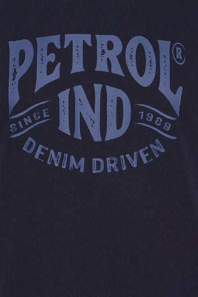 Blauw T-shirt met korte mouwen van Petrol Industries, bedrukt met het merklogo.