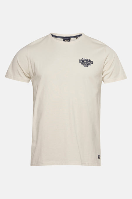 Ecru T-shirt met korte mouwen van Petrol Industries, met een opdruk op de borst.