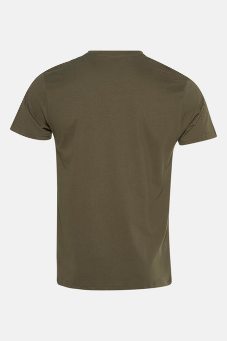 Groen T-shirt met korte mouwen van Petrol Industries, achteraanzicht op witte achtergrond.