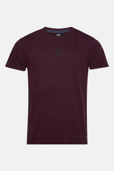 Bordeaux T-shirt met korte mouwen van Petrol Industries®, met een discrete print op de borst.