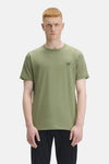 T-shirt à manches courtes olive de Fred Perry, avec logo discret sur la poitrine.

