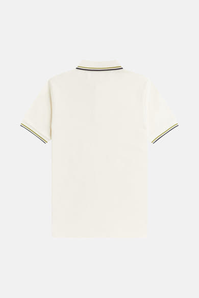 Ecru polo van FRED PERRY, met contrasterende bies op de kraag en mouwen, achterzijde.