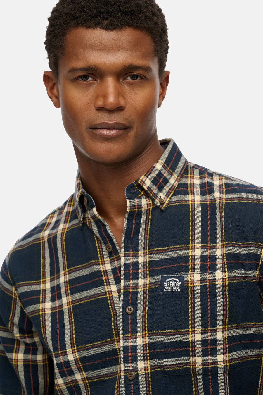 Chemise à manches longues multicolore de Superdry, avec motif à carreaux et poche poitrine.
