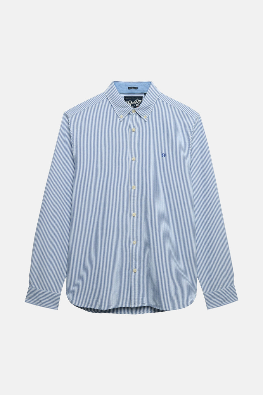 Chemise à manches longues bleue rayée de SUPERDRY, boutonnée et ornée d'un logo brodé sur la poitrine.