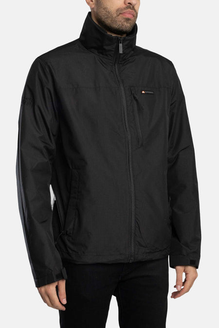 Zwarte regenjas van SUPERDRY, met subtiel visgraatpatroon, van achteren gezien.