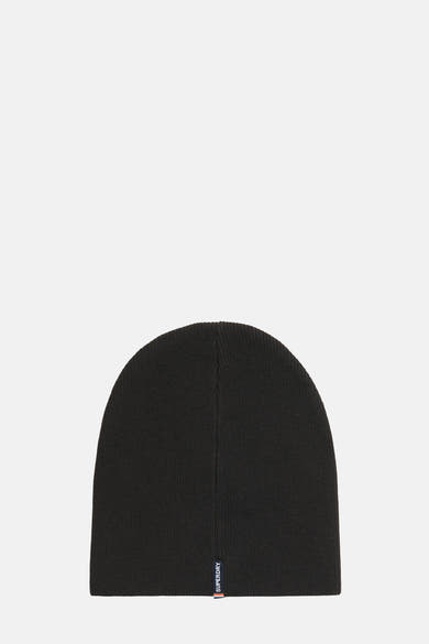 Bonnet noir uni de Superdry avec une étiquette logotypée sur le bord