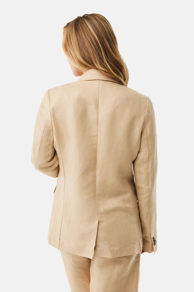 Blazer beige de MEXX, vue de dos, avec détails de coupe et texture du tissu.