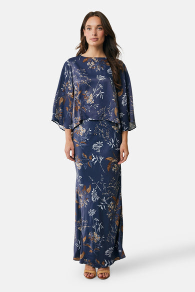 Blauwe blouse met driekwartmouwen van MEXX, met wit en bruin bloemenpatroon.