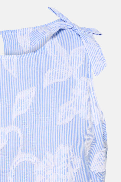 Chemisier bleu sans manches de MEXX, rayures avec motif floral blanc et détail noué à l'épaule.