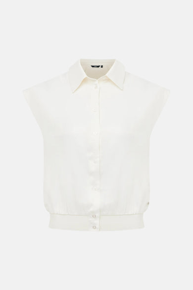 Witte MEXX blouse met korte mouwen, klassieke kraag en knoopsluiting.
