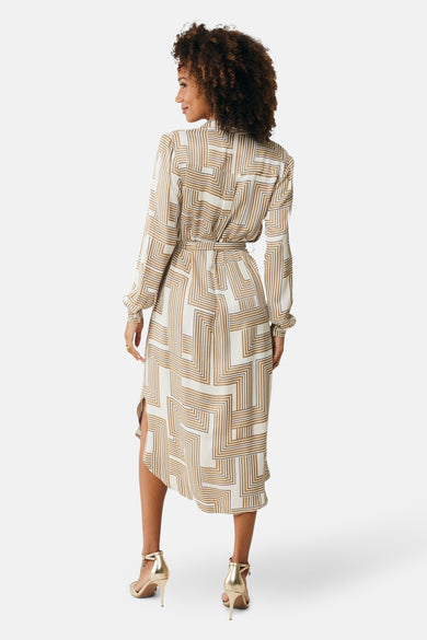 Beige jurk met lange mouwen van MEXX, geometrisch patroon, midi-lengte met een zijsplit en bijpassende riem.