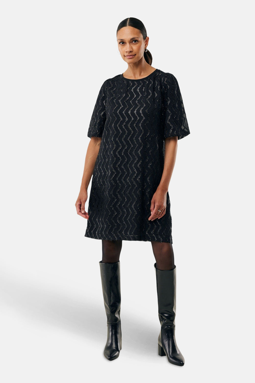 Kleedje met korte mouwen - zwart