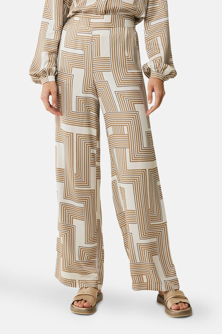 Beige broek met geometrische strepen van MEXX, met een zichtbare zijzak en een gladde textuur.