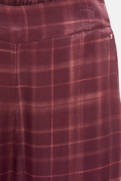 Rode geruite broek van MEXX, ruitpatroon met hoge taille en metalen detail.