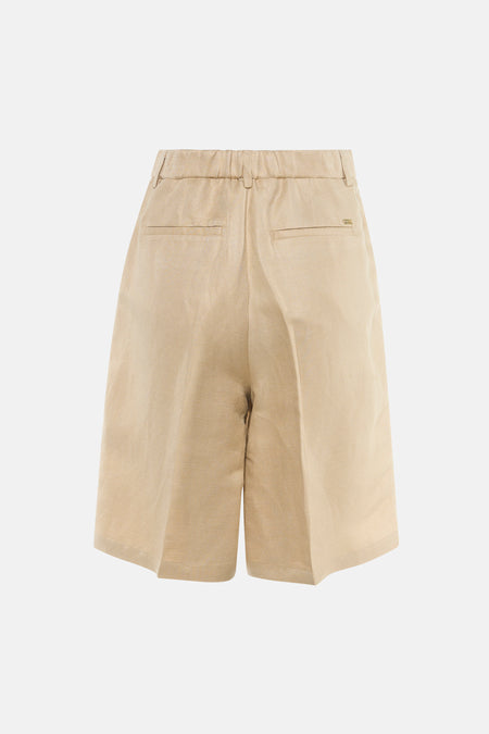 Short beige de MEXX, avec poches arrière passepoilées et coupe ample.