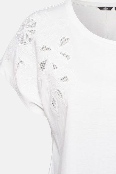 Wit T-shirt met korte mouwen van MEXX met uitgesneden bloemenborduursels op de schouder.