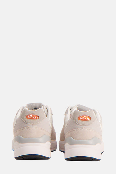 Baskets écru de MEXX, vue arrière avec empiècements en suède et logo orange.