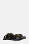Zwarte sandalen van MEXX, met getextureerde details op de zool en de band.