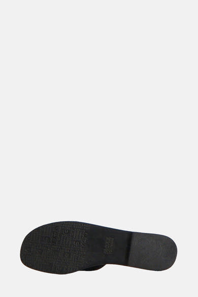 Zwarte sandaal van MEXX Footwear, zool met patroon met zichtbaar merklogo.