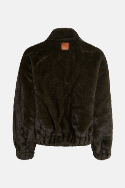 Veste courte kaki de ADORE, avec une texture douce effet fourrure et un col montant.