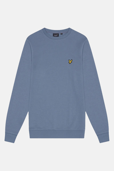 Blauwe sweater van LYLE & SCOTT, versierd met een discreet logo op de borst.