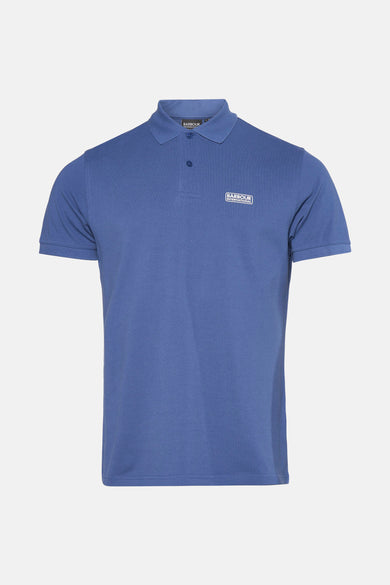 Blauw poloshirt met korte mouwen van Barbour International, met zichtbaar merklogo.