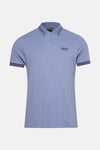 Polo à manches courtes bleu par Barbour International, avec col et manches à rayures.