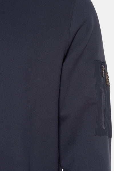 Sweat-shirt bleu foncé de BARBOUR, avec une poche zippée sur la manche.