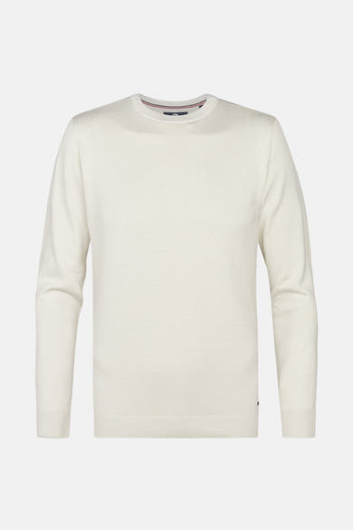 Ecru ronde hals trui van Petrol Industries, met een gestreepte binnenkraag in marineblauw en rood.