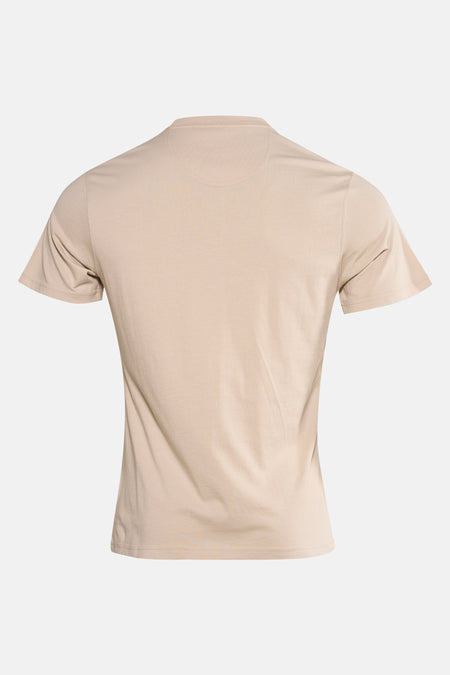 Ecru T-shirt met korte mouwen van Barbour, klassieke pasvorm, van achteren gezien.