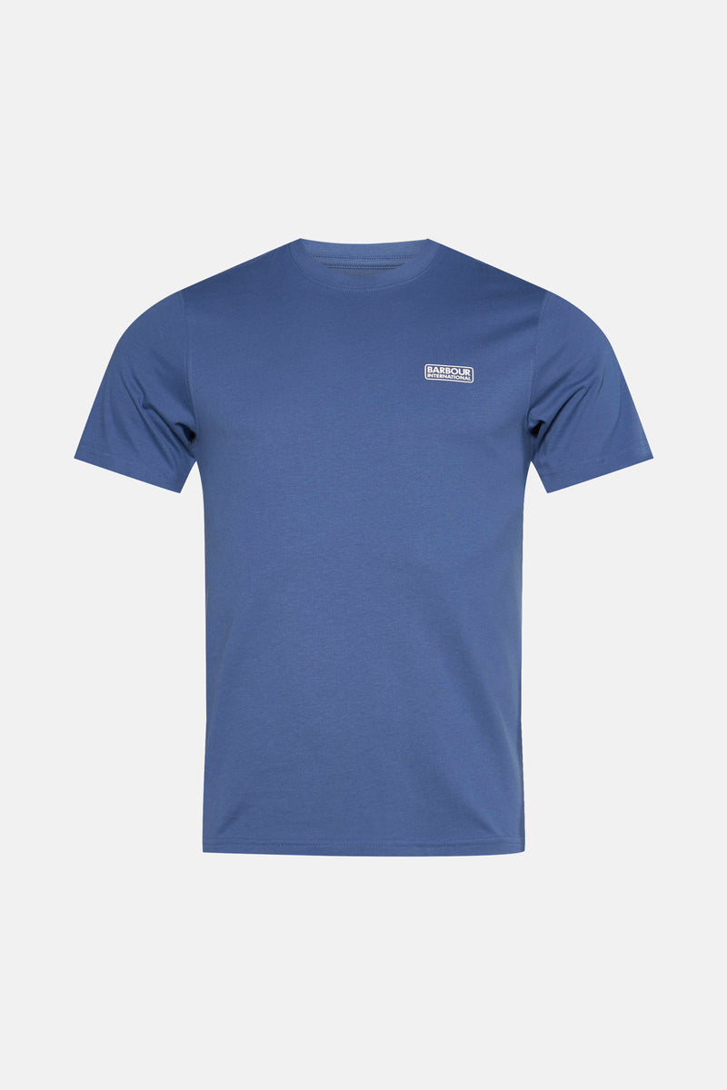 T-shirt bleu à manches courtes de BARBOUR, avec un petit logo rectangulaire sur la poitrine.
