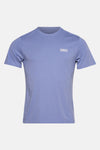 T-shirt bleu à manches courtes de BARBOUR International, avec un logo imprimé sur la poitrine.