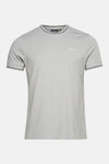 T-shirt gris à manches courtes de Barbour International, avec col et bords des manches rayés.